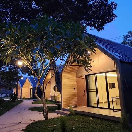 Natural Park Resort De Wang Thong Фитсанулок Екстериор снимка