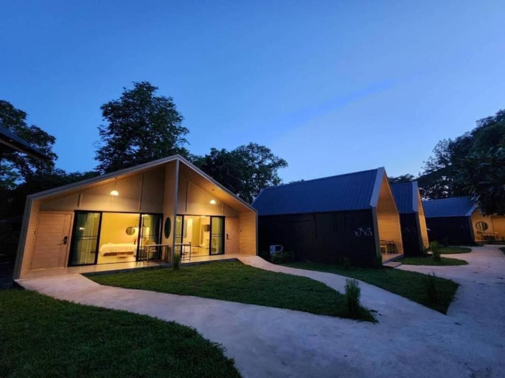 Natural Park Resort De Wang Thong Фитсанулок Екстериор снимка