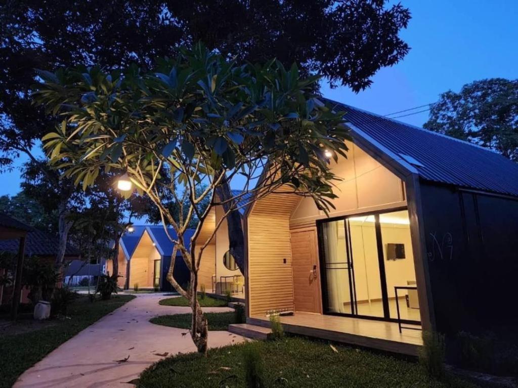 Natural Park Resort De Wang Thong Фитсанулок Екстериор снимка