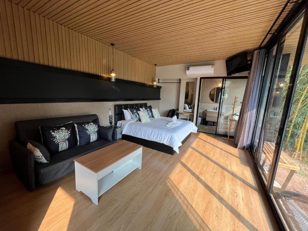 Natural Park Resort De Wang Thong Фитсанулок Екстериор снимка