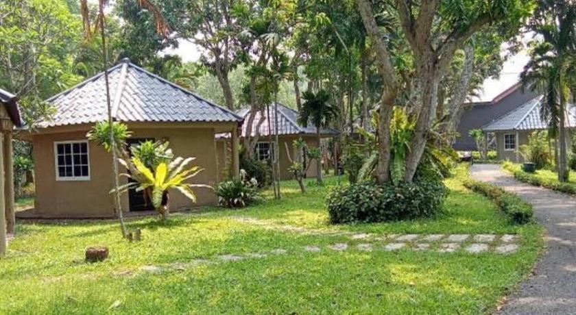 Natural Park Resort De Wang Thong Фитсанулок Екстериор снимка