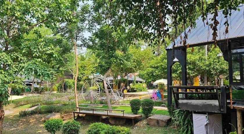 Natural Park Resort De Wang Thong Фитсанулок Екстериор снимка